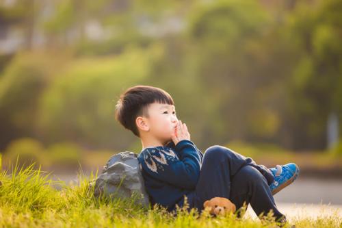 择思达斯|生活中如何改善儿童抽动症？